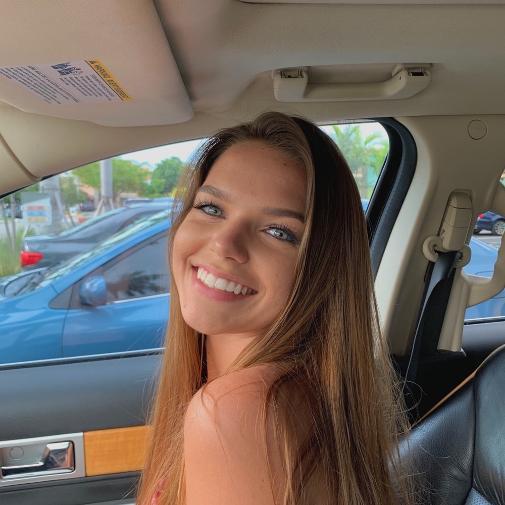 Meet your Posher, Ava